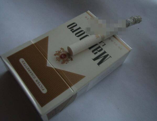 特写快评！精仿香烟货源批发商独家中华“大智大勇”【香烟 大中华】